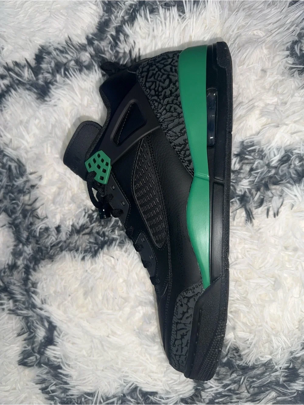 Jordan Spizike Low.